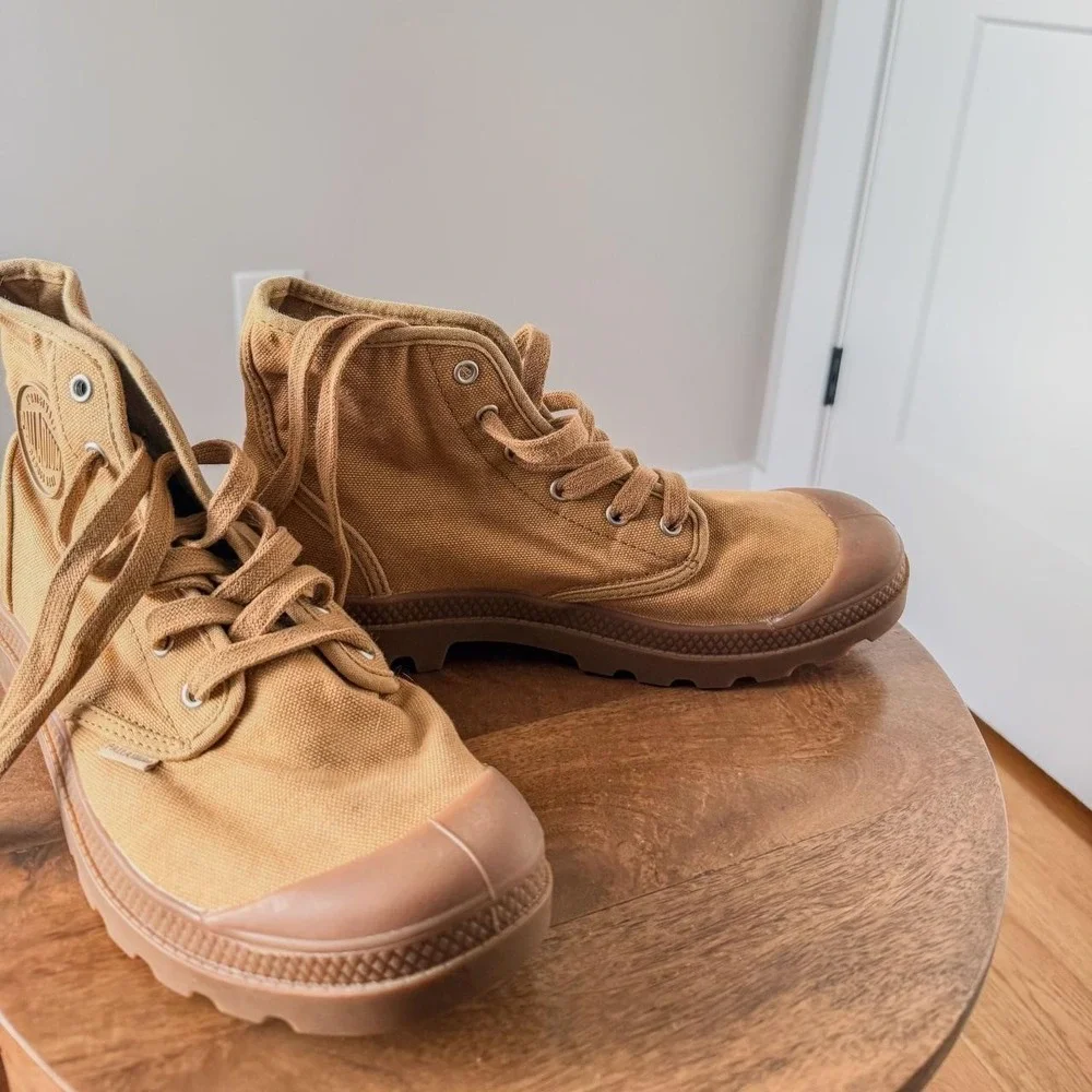 Tan Canvas Palladium Shoes/Boots Size 8.5